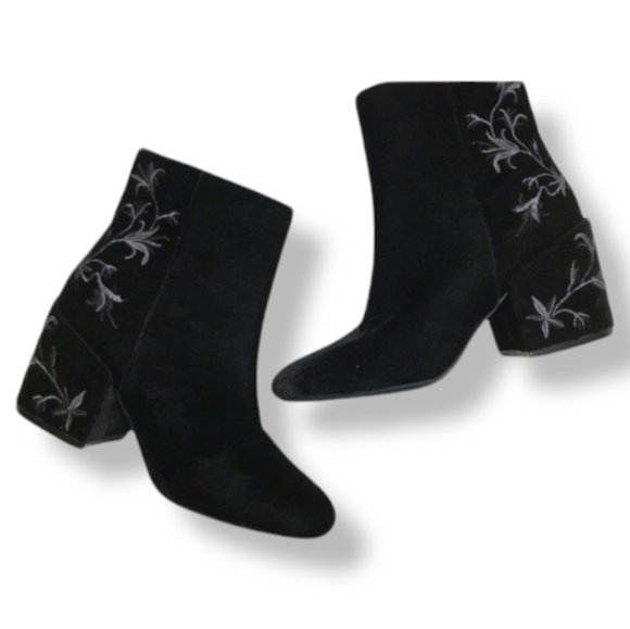 Kenneth Cole Velvet Booties Size 7 1/2 - Picture 7 of 11